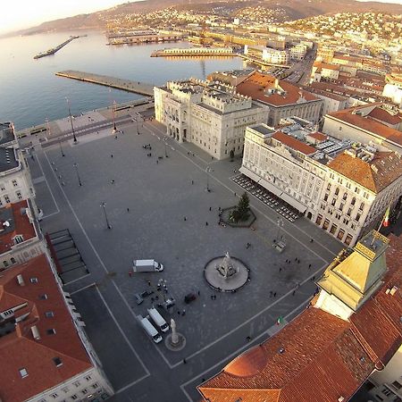 B&B Piazza Goldoni Trieste Exterior photo